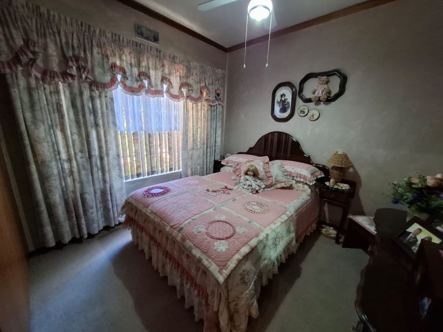 2 Bedroom Property for Sale in Uitsig Free State